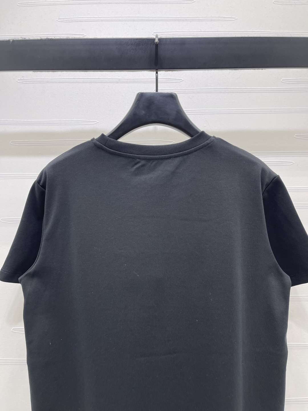 Women's short sleeves